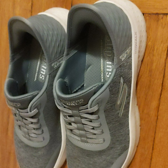 Skechers Go Walk Slip-Ins Size 8 - Picture 2 of 3